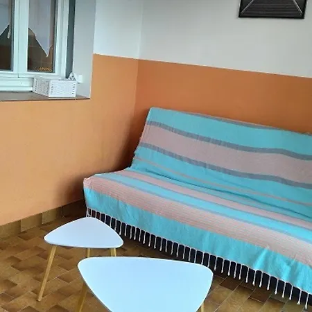 Avec Loggia Et Jardin, Piscine Et Tennis, 500m De La - - Fr-1-776-60 公寓